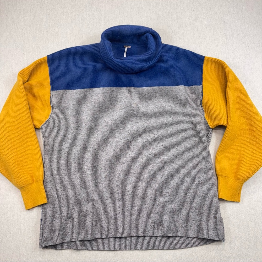 Free People Softly Structured Colorblock Turtleneck Sweater Sz Medium